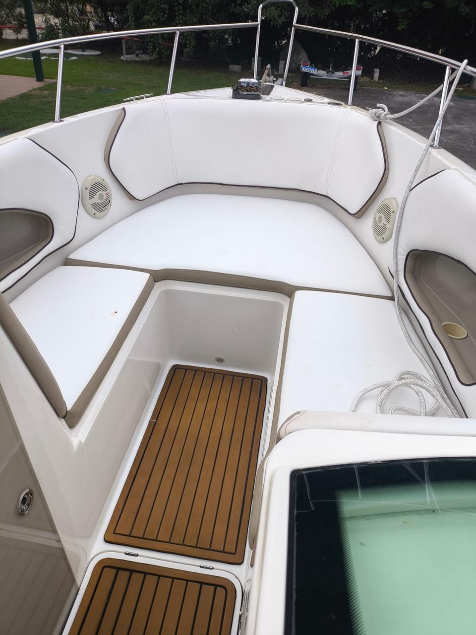 DUARTE's TOUR Docked boat in Angra dos Reis