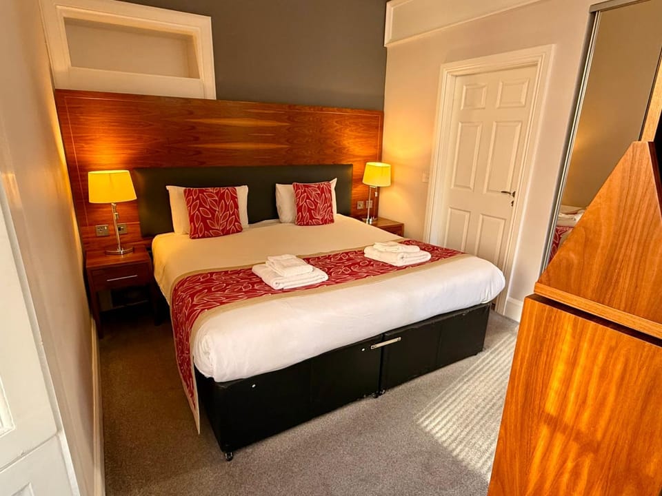 Bed, Bedroom, wardrobe