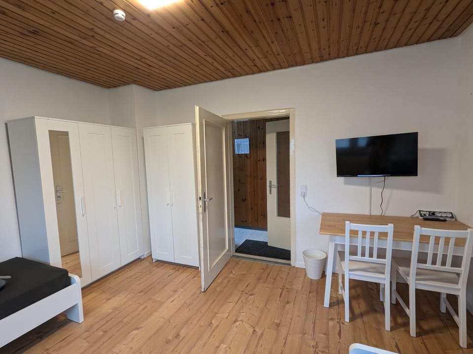 TV and multimedia, Dining area