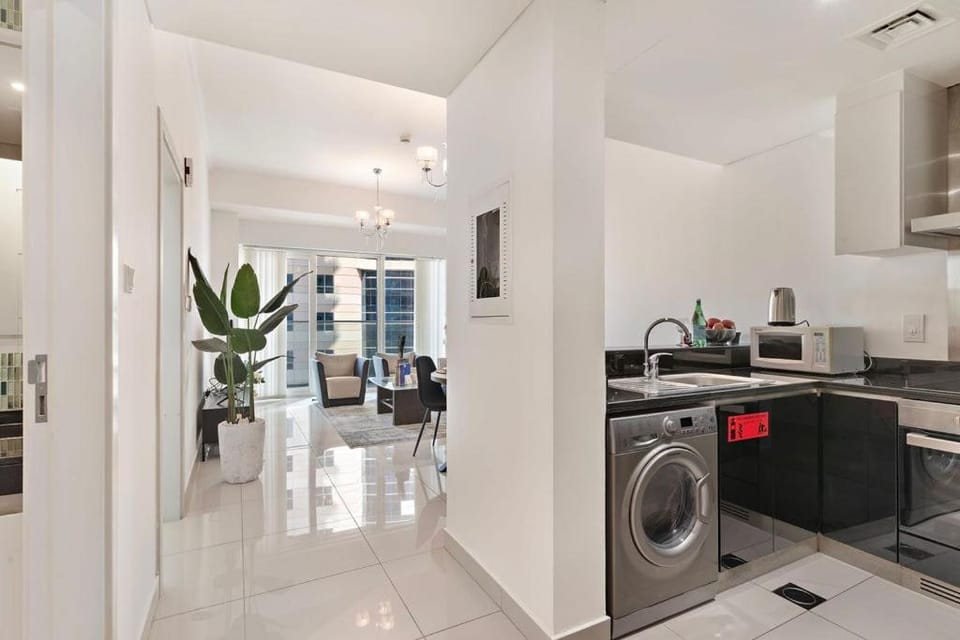 The Smart Concierge - Damac Heights Apartment in Dubai