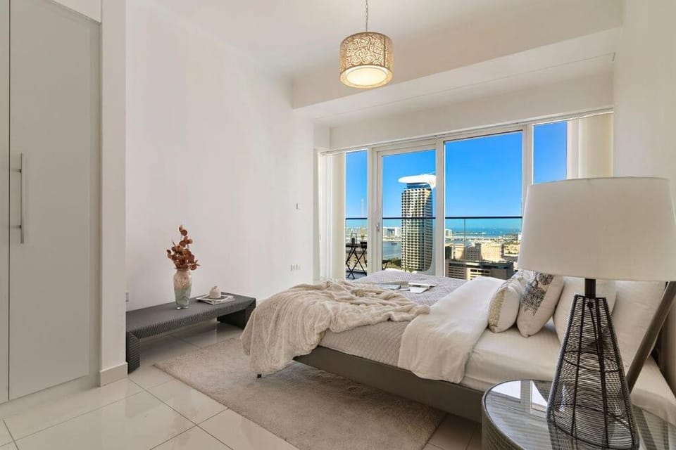 The Smart Concierge - Damac Heights Apartment in Dubai