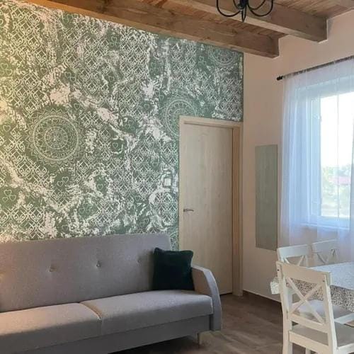 Szivecskés Vendégház Cegléd Apartment in Hungary