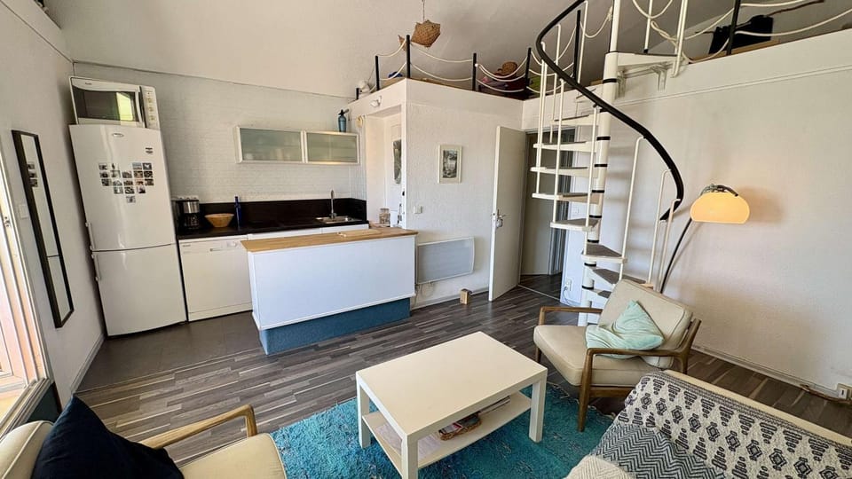 Joli appartement vue port, proche Grazel, parking - GN060-256 Apartment in Gruissan