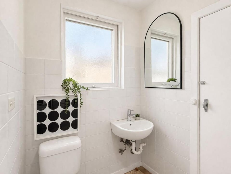 Cute 1BR Apartment Prime Richmond Location Apartment in Abbotsford