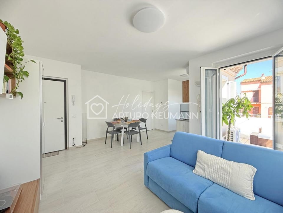 Day, Living room, Seating area, Time of day