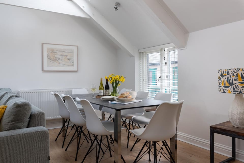 Bay - Sail Lofts, St Ives - 4 Bedroom Apartment Apartment in Saint Ives