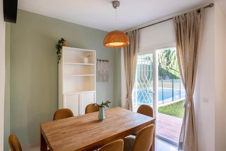 Home2Book Spacious Family Villa with Pool, Sevilla Villa in Costa de la Luz