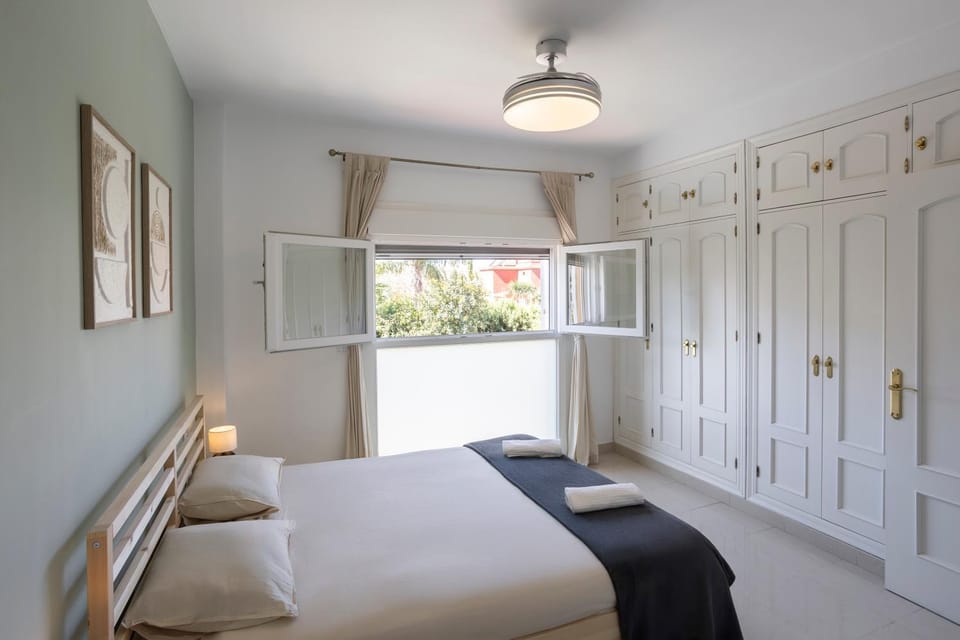 Home2Book Spacious Family Villa with Pool, Sevilla Villa in Costa de la Luz