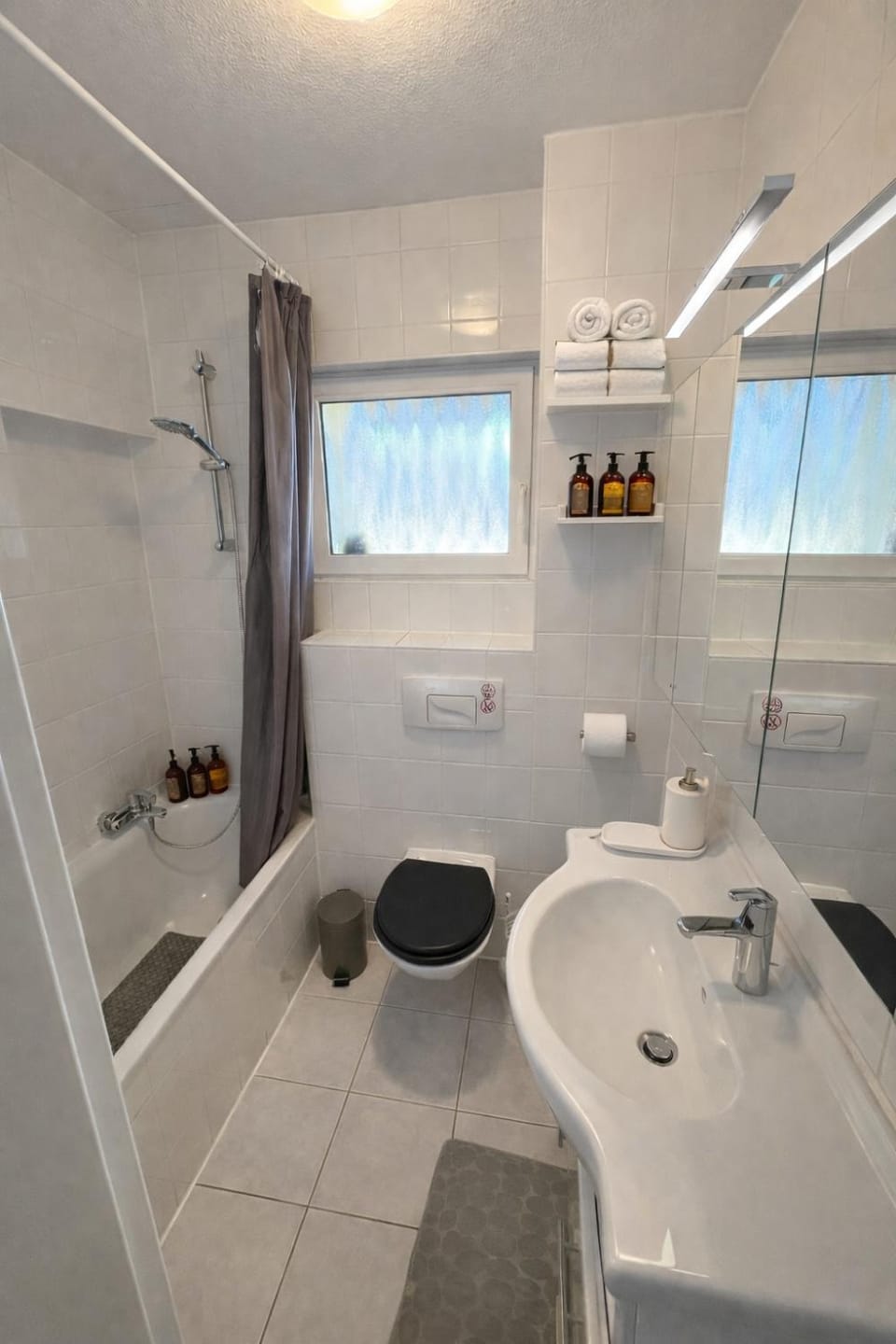 Top ausgestattete 2 Zimmer Wohnung mit Parkplatz Apartment in Mannheim