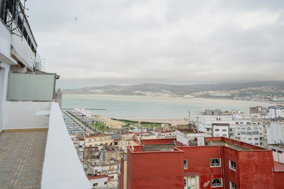 Tanger Boulevard Summer Escape 30 nights Apartment in Tangier