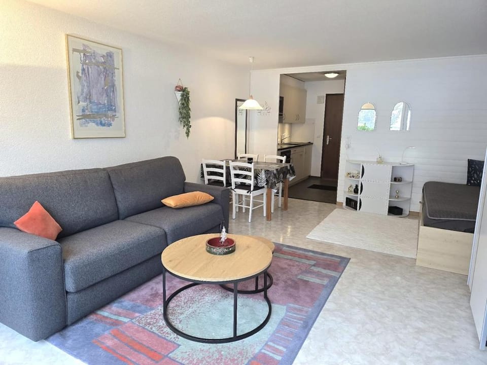 Lärchenwald 404 - Studio mit grosser Terasse, tolle Aussciht Apartment in Canton of Valais