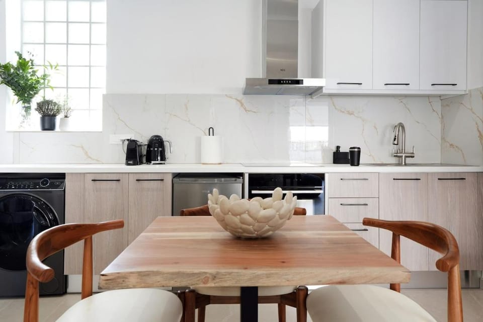 2bb Luxury Apartment II - Jacuzzi, Parking, Beach Apartment in Chania
