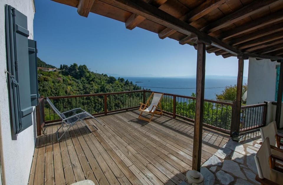 Property building, Balcony/Terrace, Sea view