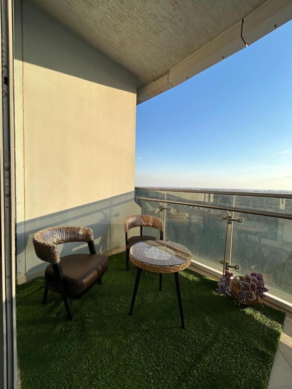 ابراج العلمين - شاليه غرفتين وصاله صف اول عالبحر - اول سكن Apartment in Egypt