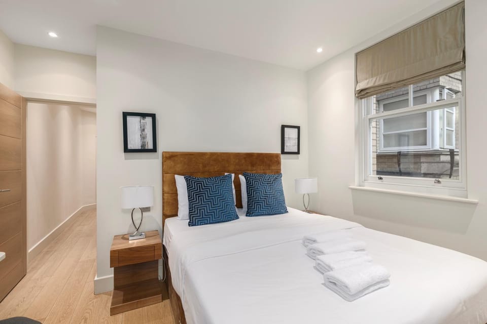Modern 2-Bedroom Flat on Great Titchfield Apartment in London Borough of Islington