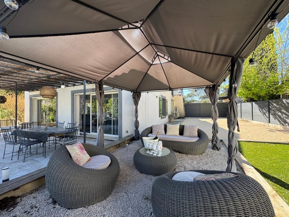 Patio, Spring, Day, Garden, View (from property/room), Balcony/Terrace, Living room, Seating area, Garden view