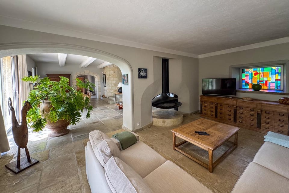 Property building, Living room