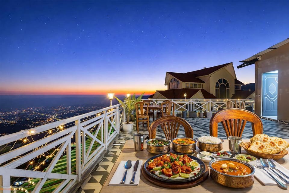 Natural landscape, View (from property/room), Food and drinks, Dining area, Dinner
