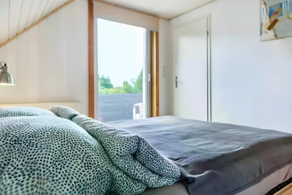 Property building, Living room, Bedroom