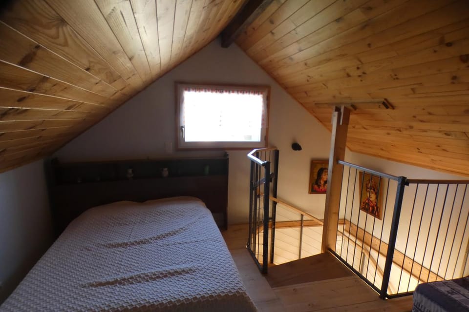 cabane de chasse aménagée en duplex House in Cahors