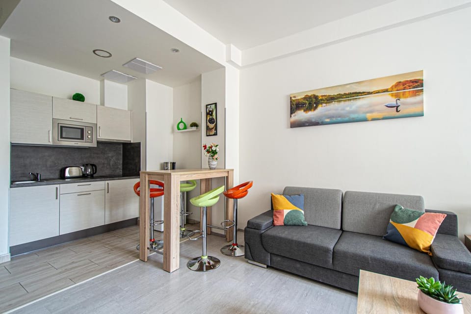 Kitchen or kitchenette, Living room, Seating area