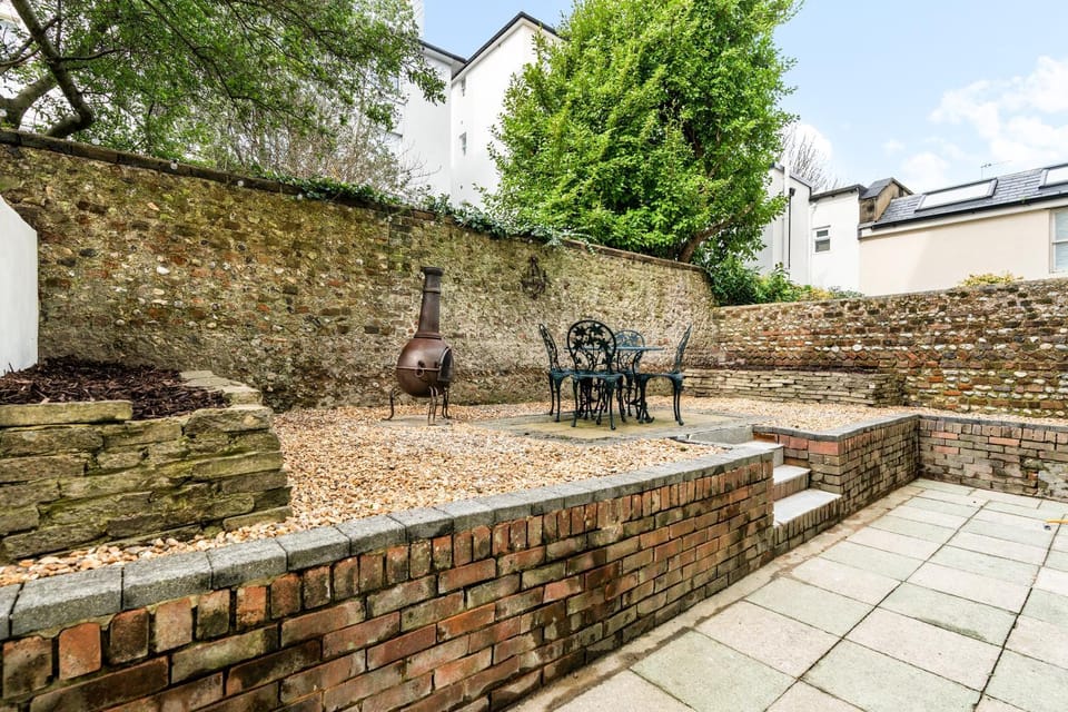 Inner courtyard view