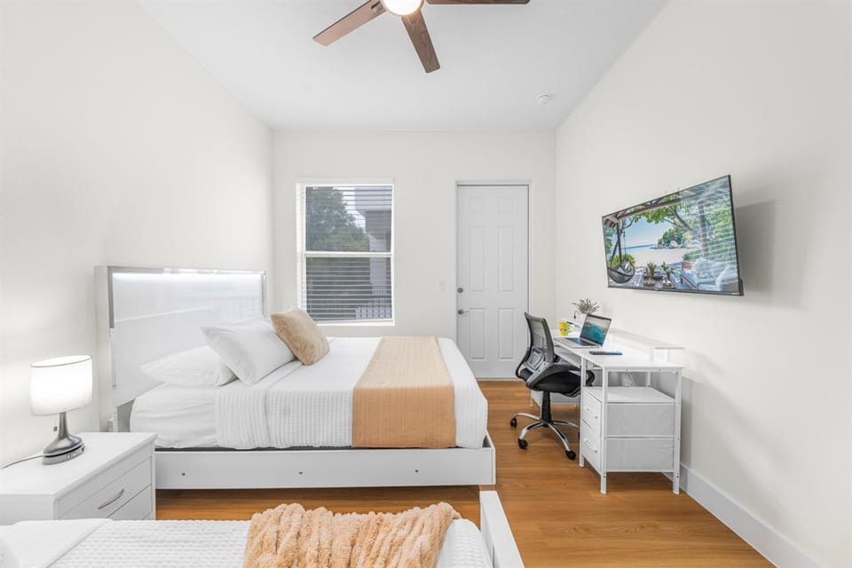 Bright & Modern 3BR Home Prime Tampa Location Apartment in Tampa
