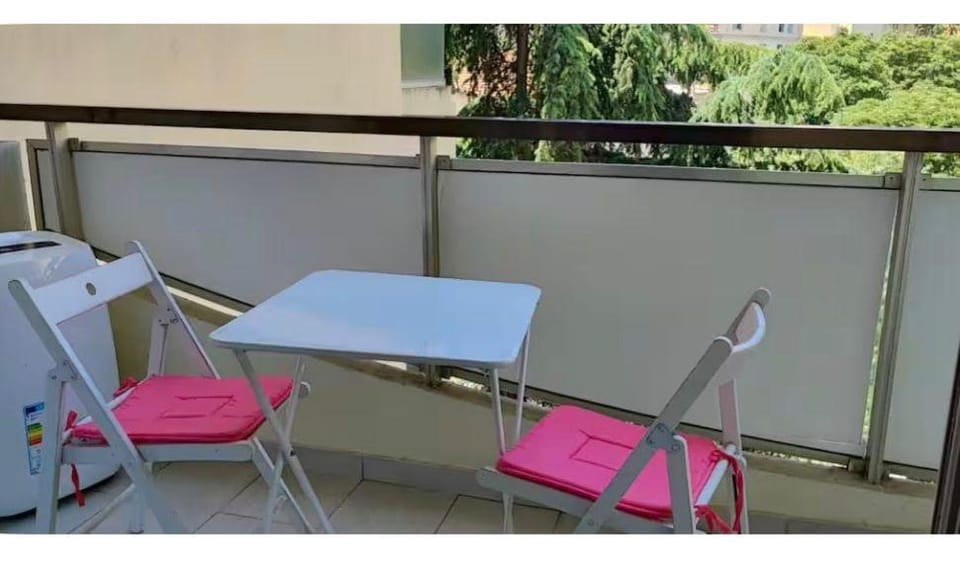 Cannes center 2 pièces h Apartment in Cannes