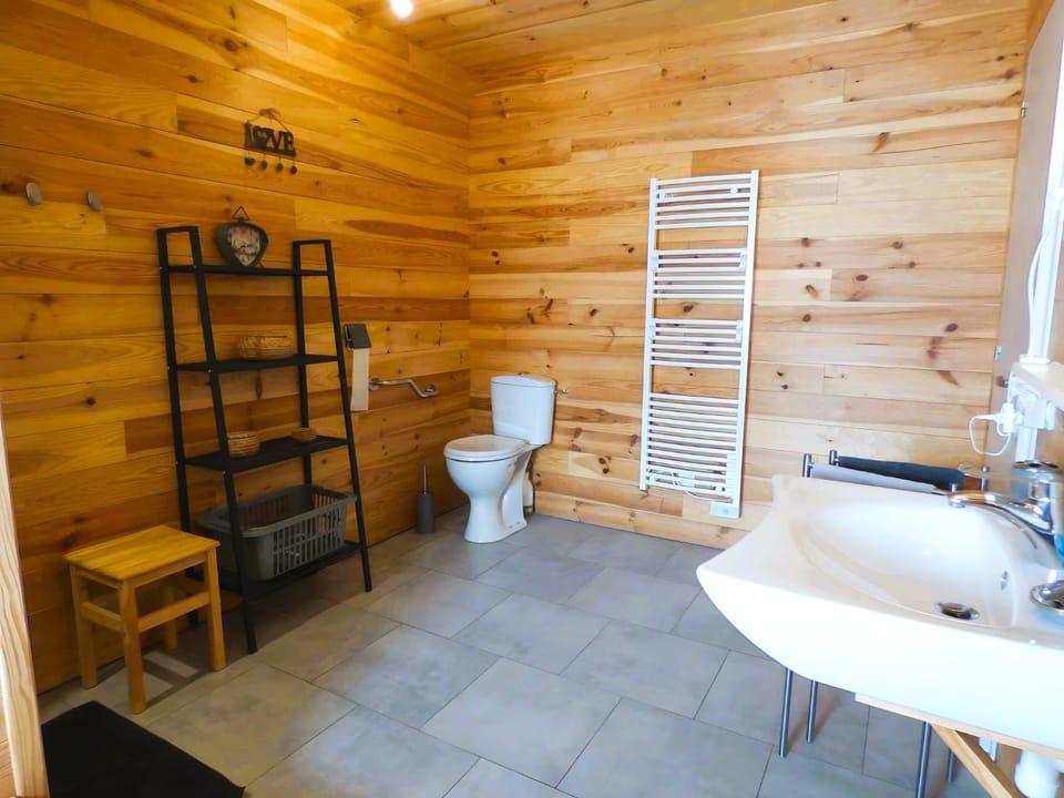 Bathroom, Living room