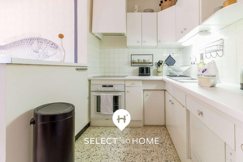 Kitchen or kitchenette, oven, stove, toaster
