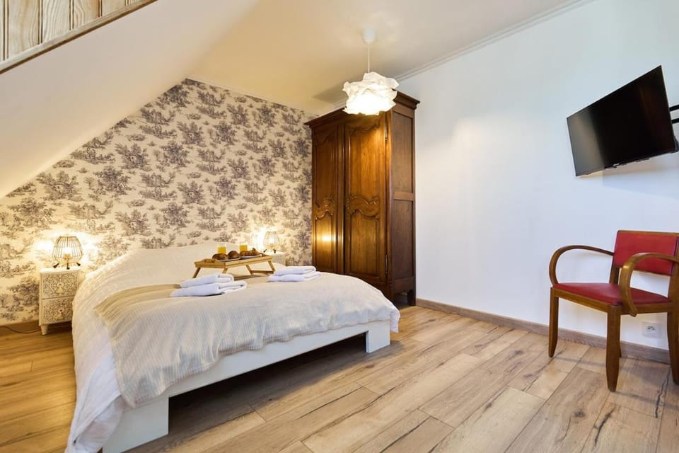 La Bohemienne, House, Hot Tub, Garden, Parking House in Reims