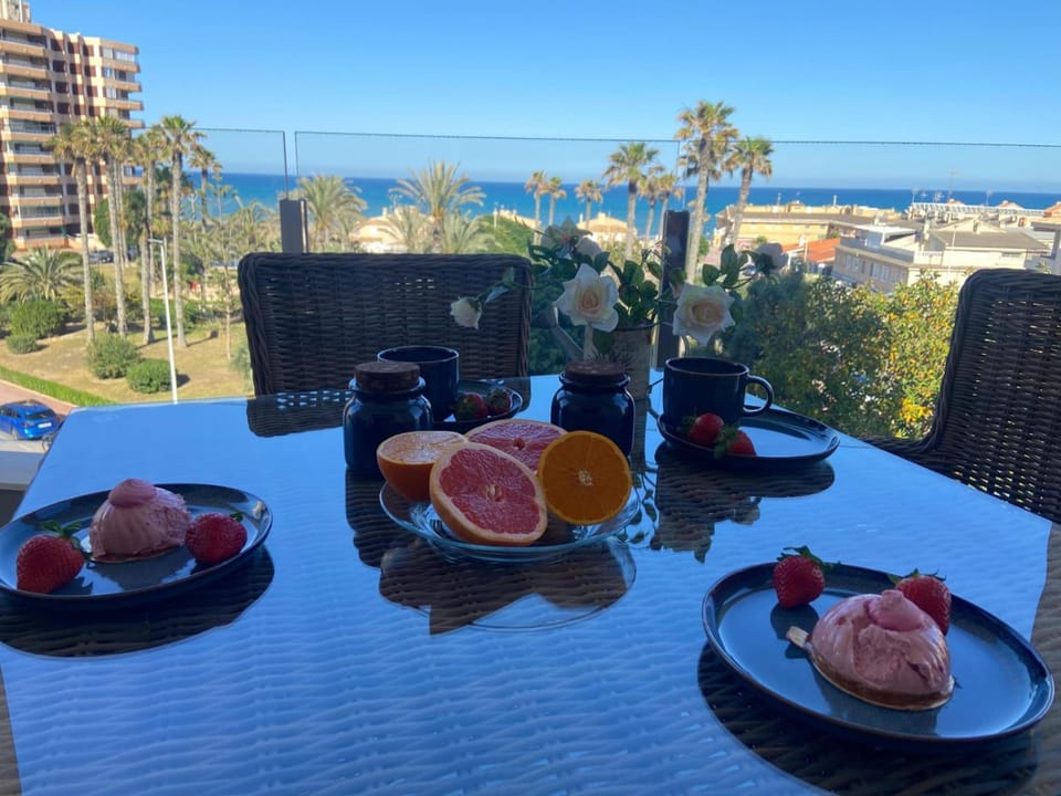La Mata White Apartment in Torre La Mata