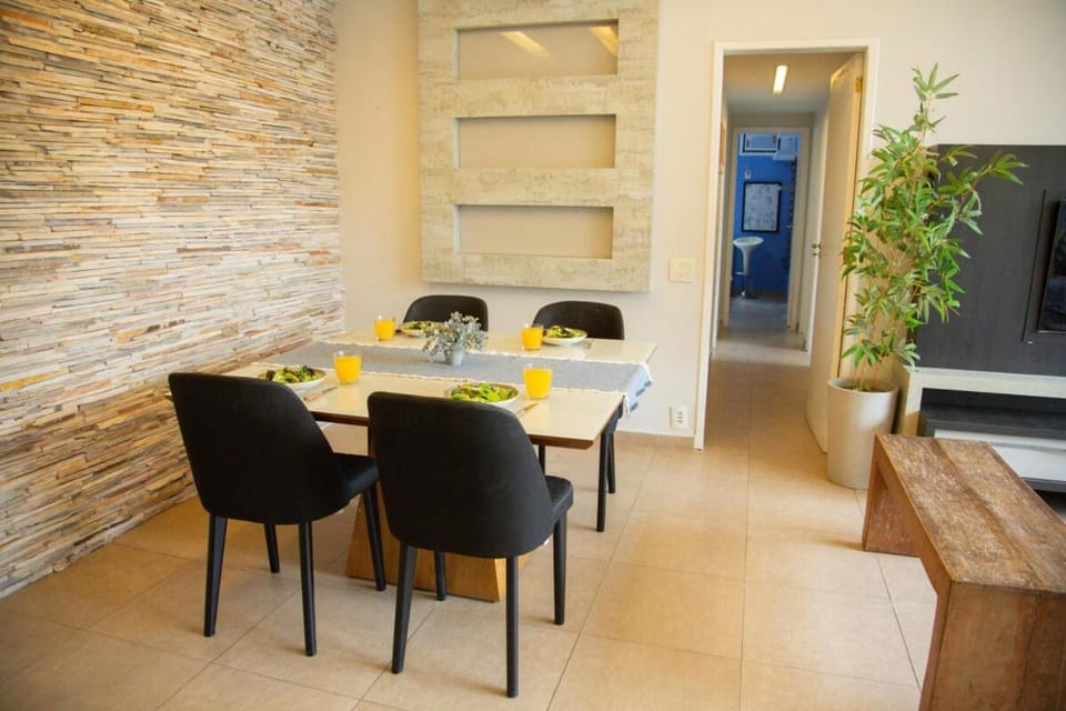 Copacabana | 6 hóspedes perto do metrô Siqueira C. Apartment in Rio de Janeiro