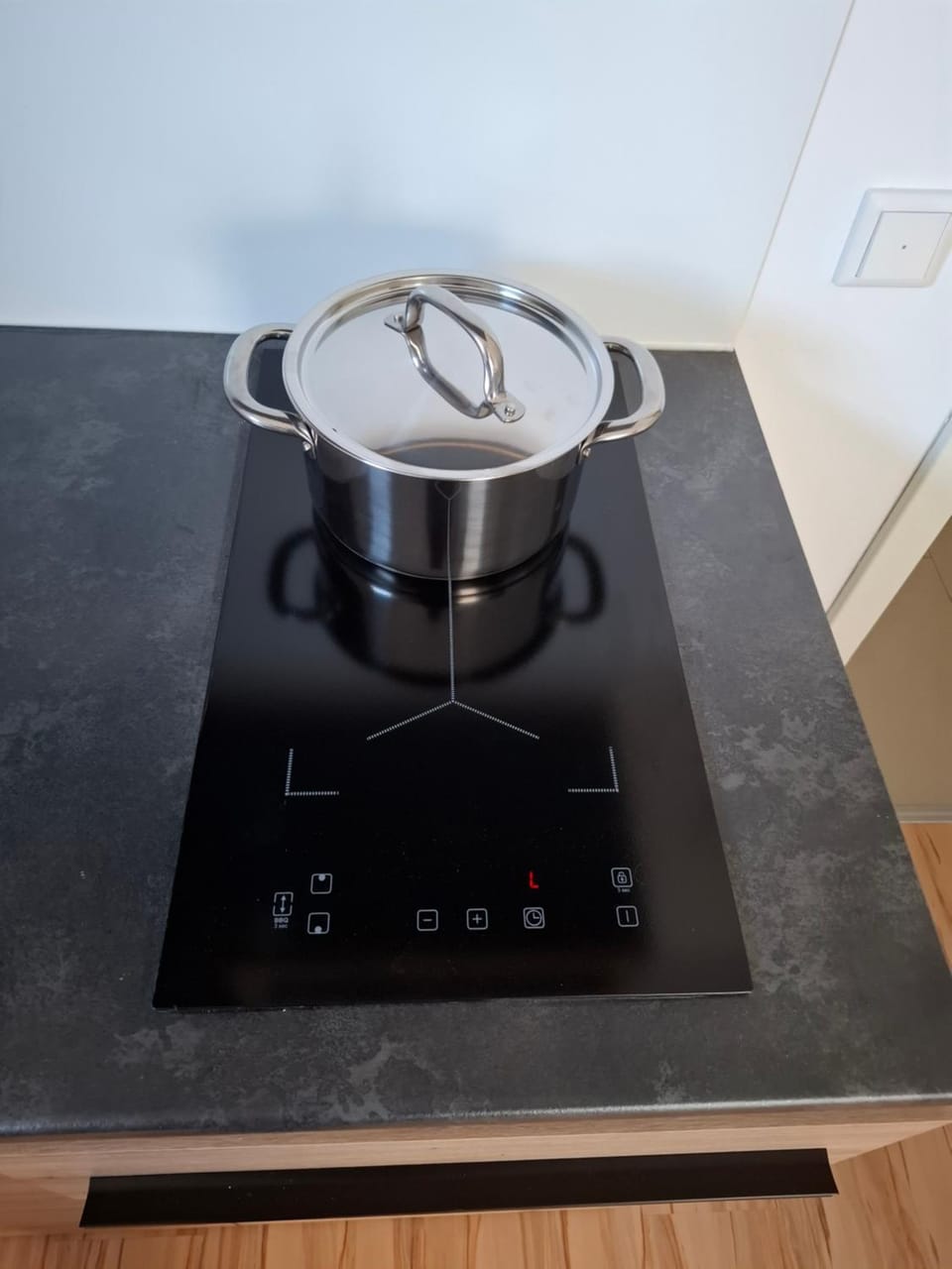 Kitchen or kitchenette, Bedroom