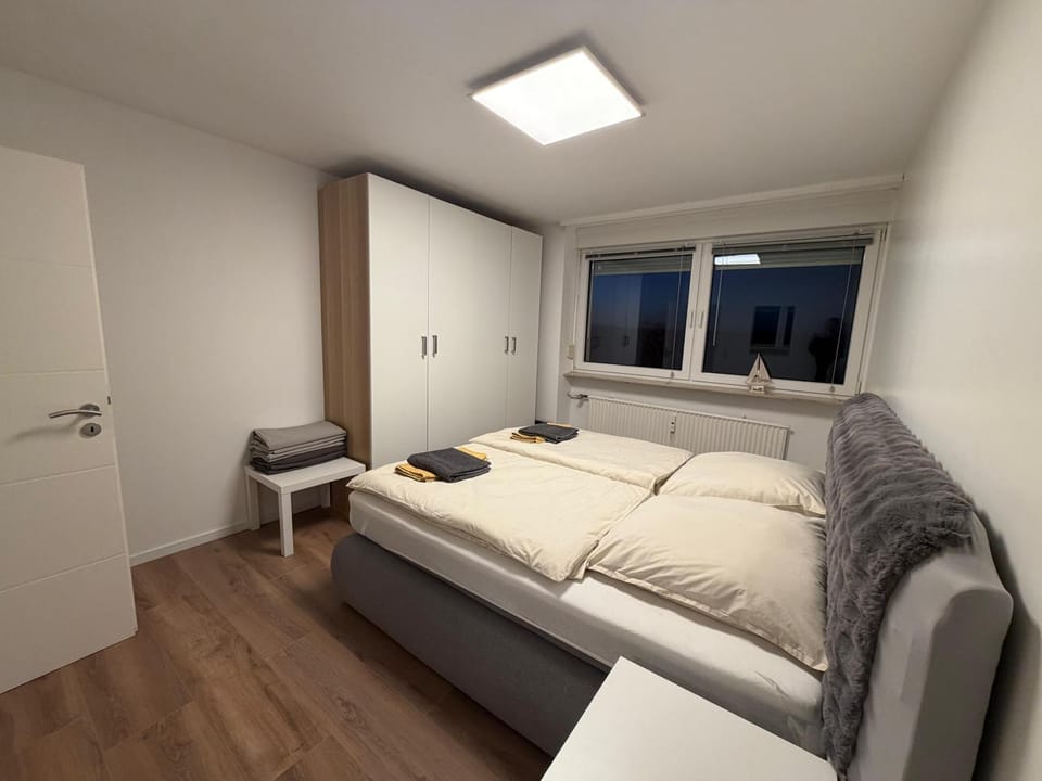 Property building, Living room, Bedroom