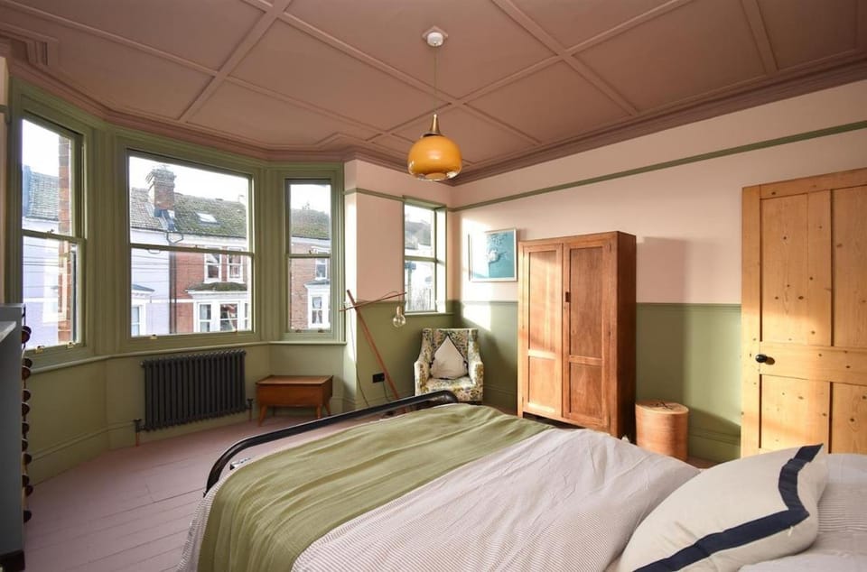 Stylish and cosy home close to Hastings Old Town House in Hastings