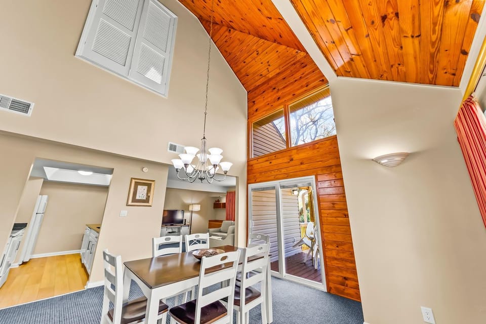 Beautiful Sand Castle Village 3 Bedroom townhome House in Fairfield Harbour