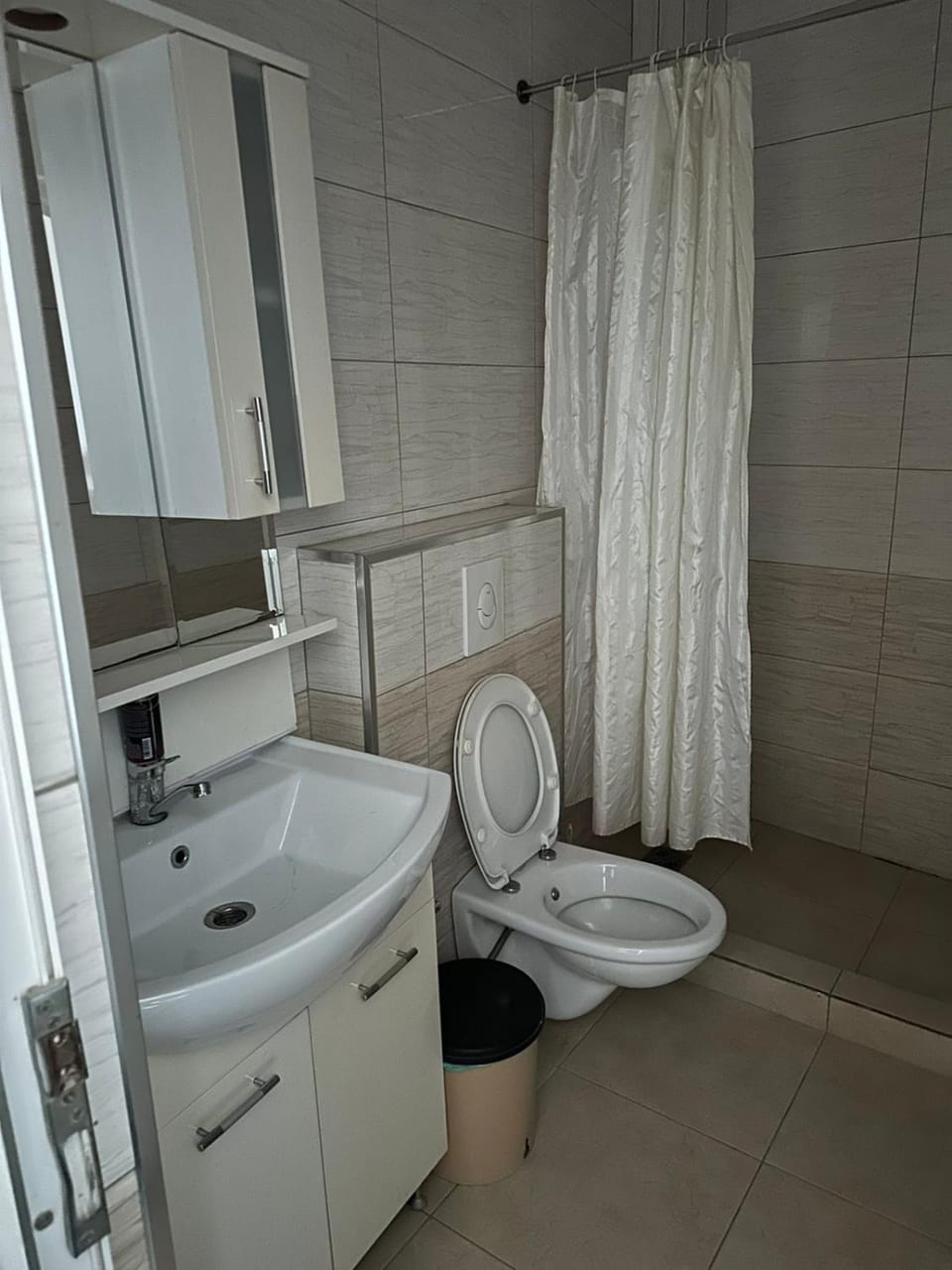 Salihu Apartment in North Macedonia