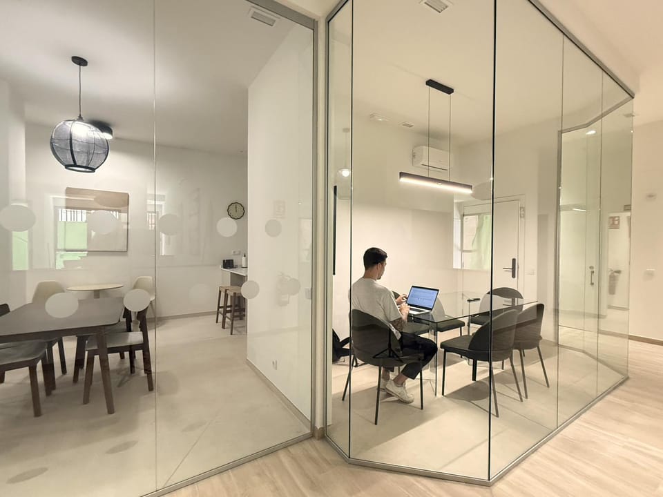 Seating area, Dining area, Meeting/conference room