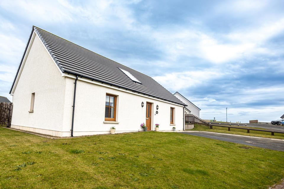3 Breckan Brae House in Scotland