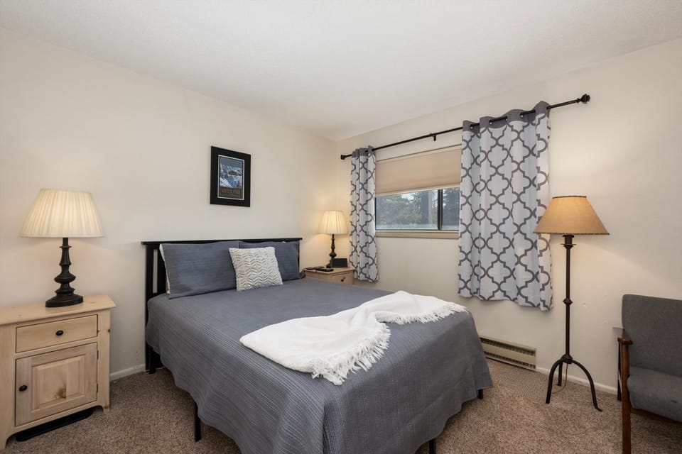 Bed, Bedroom, furniture
