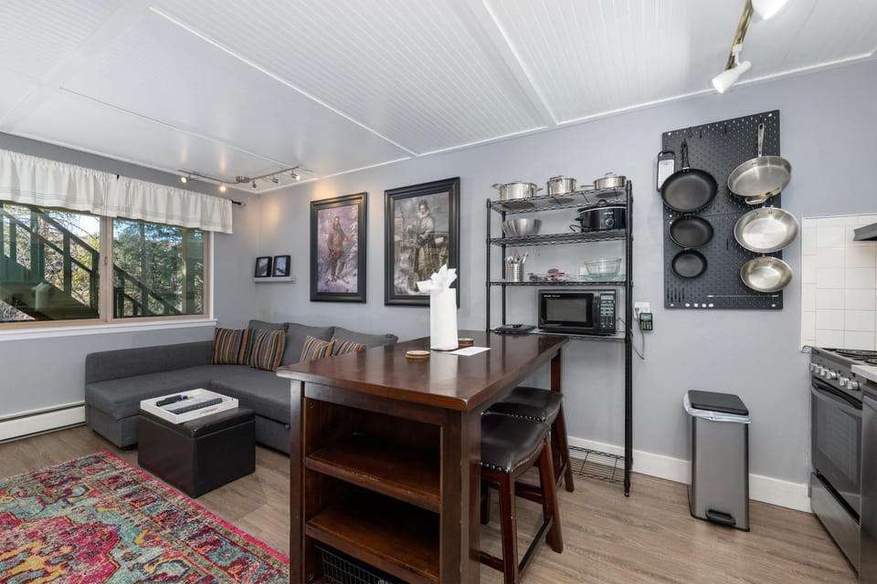 Day, Kitchen or kitchenette, Living room, Seating area, Dining area, furniture, microwave, stove