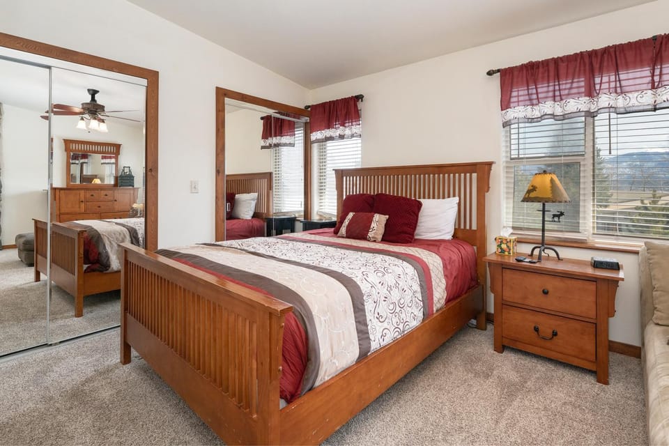 Bed, Day, Bedroom, furniture