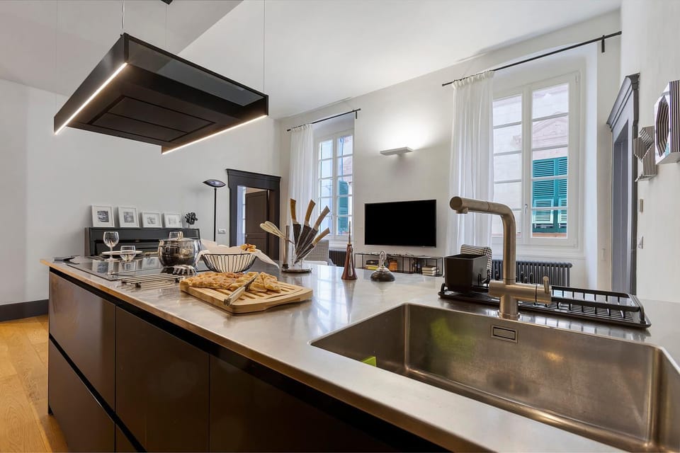 Property building, Kitchen or kitchenette, Living room