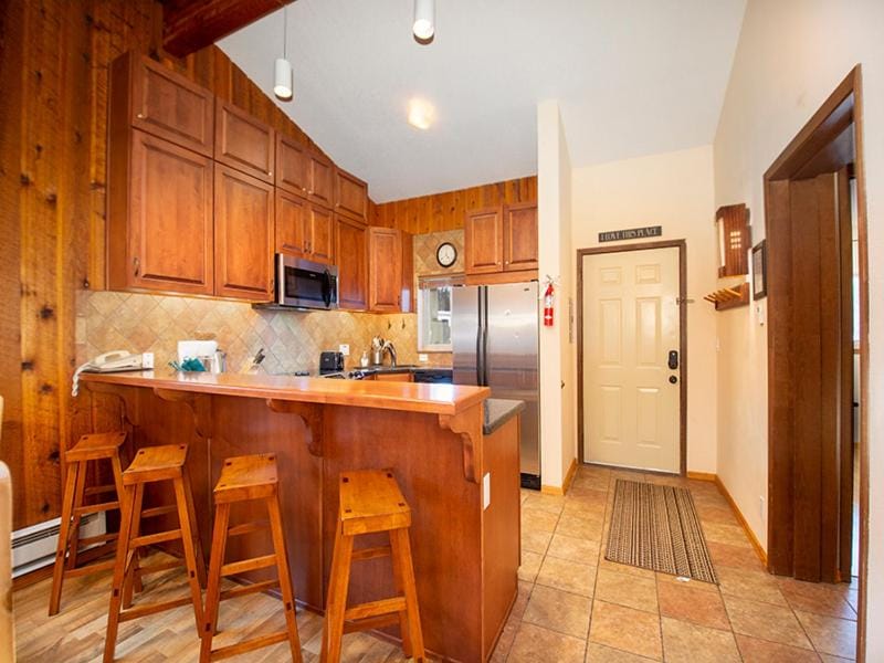 Kitchen or kitchenette, Seating area, furniture, microwave