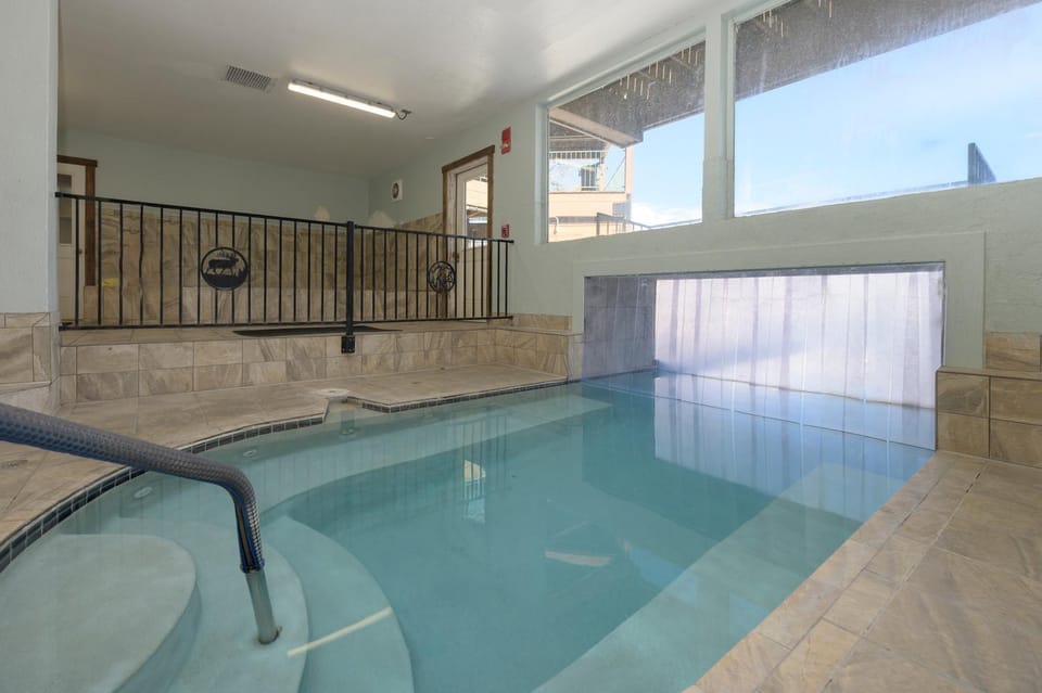Day, View (from property/room), Swimming pool