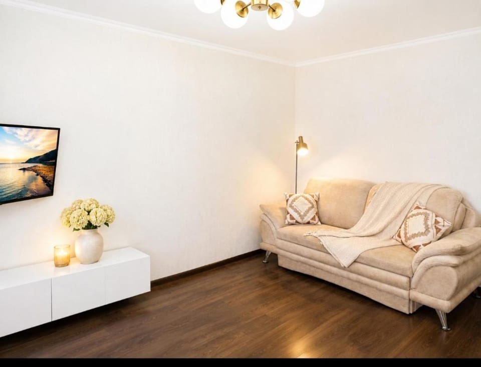 Вишенка-600 летия Apartment in Ukraine