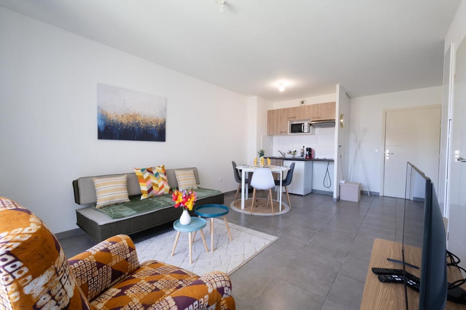 Communal lounge/ TV room