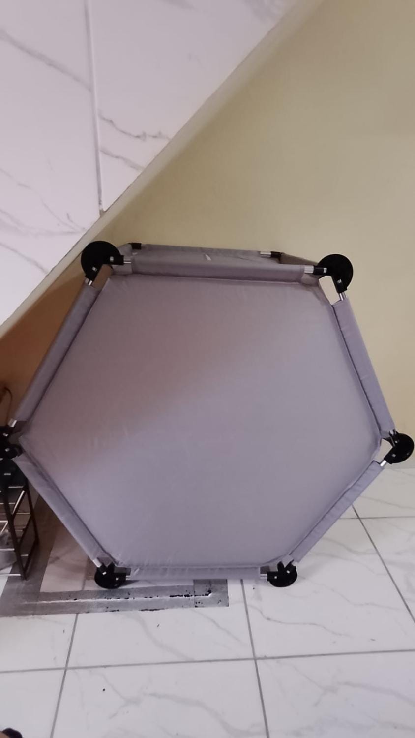 cot