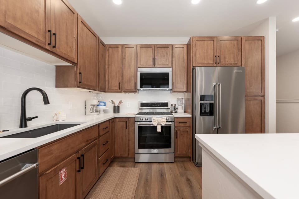 Kitchen or kitchenette, microwave, oven, stove, kitchen